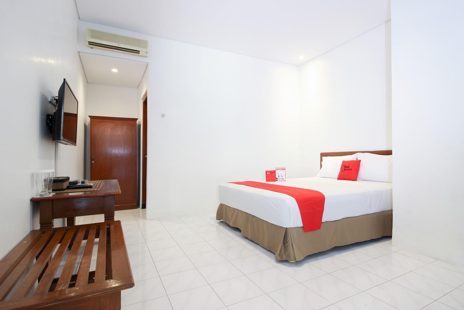 Wisma tamu Reddoorz Near Alun Alun Selatan 2 3*