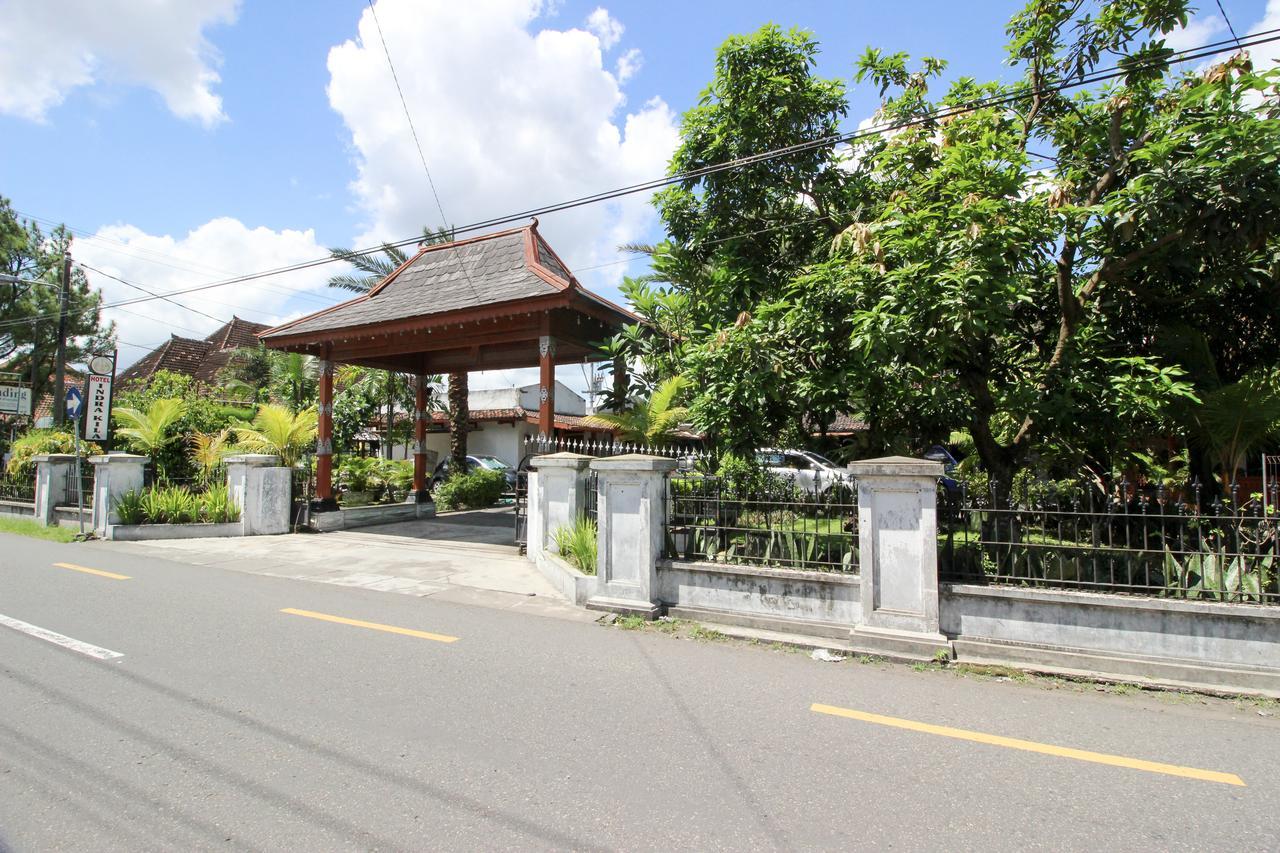 Wisma tamu Reddoorz Near Alun Alun Selatan 2